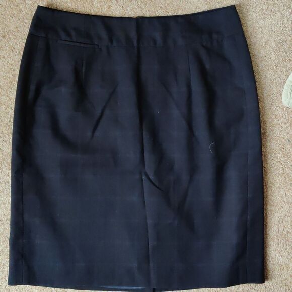 ⚓️✔️Banana Republic Factory Grid Pattern Skirt